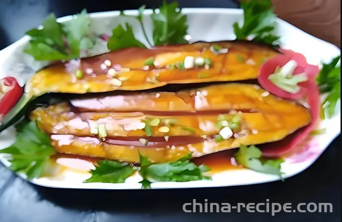 The method of making sweet and sour eggplant strips