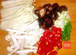 素炒三菇的做法图解2