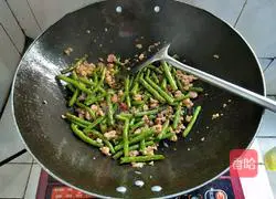 肉末炒长豆角的做法图解9
