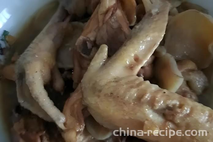 How to stew chicken with dried potatoes