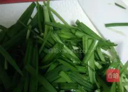 莴笋韭菜的做法图解4