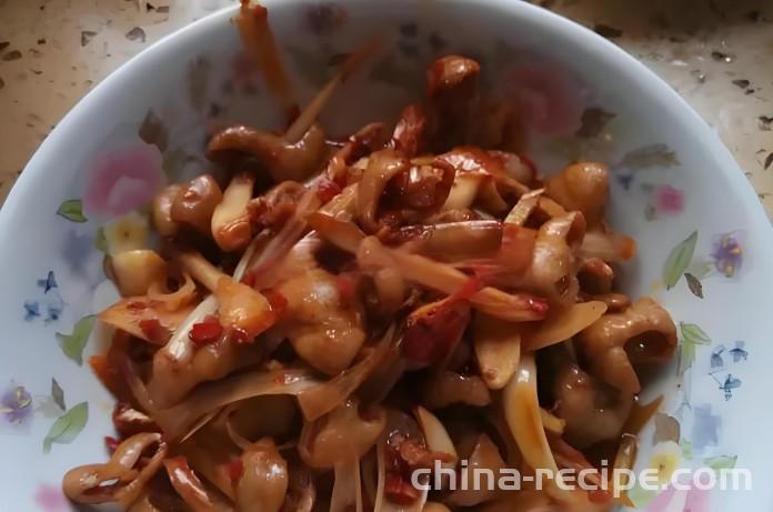 The method of making sour and spicy sausage