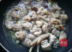 香菇烧鸡块的做法图解14