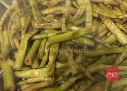 油焖野山笋的做法图解13