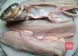 鱼丸汤的做法图解2