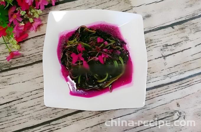 The method of stir frying red amaranth