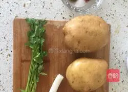 狼牙土豆的做法图解1