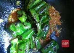 红烧虎皮青椒的做法图解4