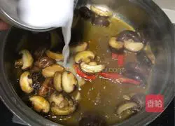 小葱爆花菇的做法图解7