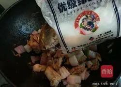 土豆胡萝卜炖鸡肉排骨的做法图解17