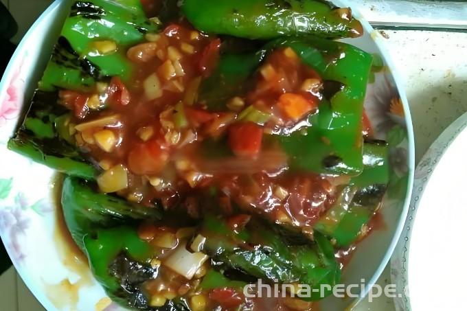 The method of braised tiger skin green pepper