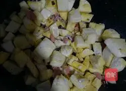 西红柿炒茄子配炒馍的做法图解3