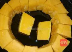 南瓜蒸排骨的做法图解3