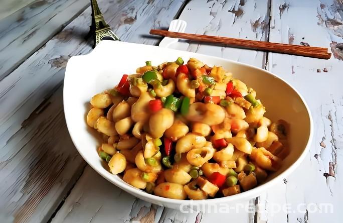 The method of stir frying sesame food