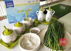 银鱼炒韭菜的做法图解3