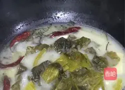私房酸菜鱼的做法图解3