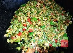 炒麻食的做法图解10