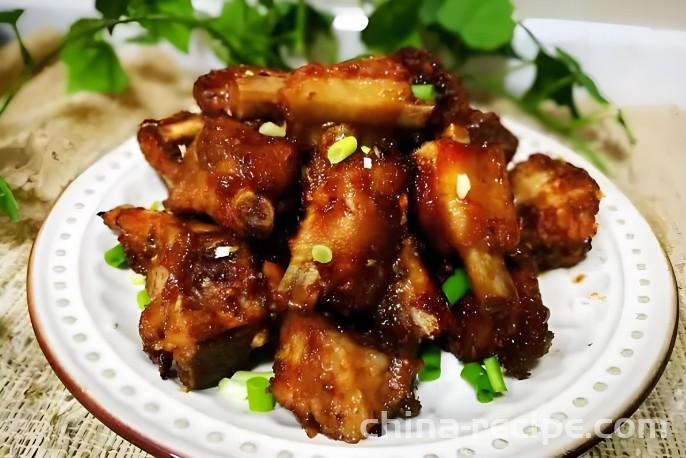 The recipe for cumin garlic flavored pork ribs