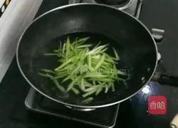 泡椒猪肝的做法图解3