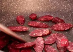 香肠炒黄瓜的做法图解3