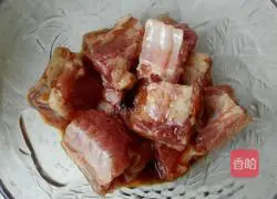 酸甜菠萝排骨的做法图解2