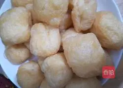 油豆腐炒肉末的做法图解1