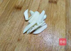 双椒风干猪耳朵的做法图解4