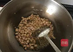 肉丁炒毛豆的做法图解5