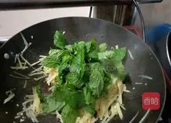 薄荷清炒土豆丝的做法图解6