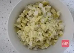 嫩笋五花肉丁的做法图解3