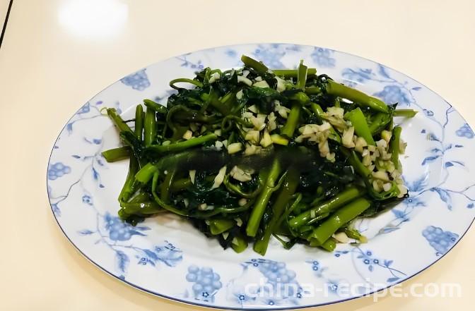 The recipe for garlic flavored water spinach