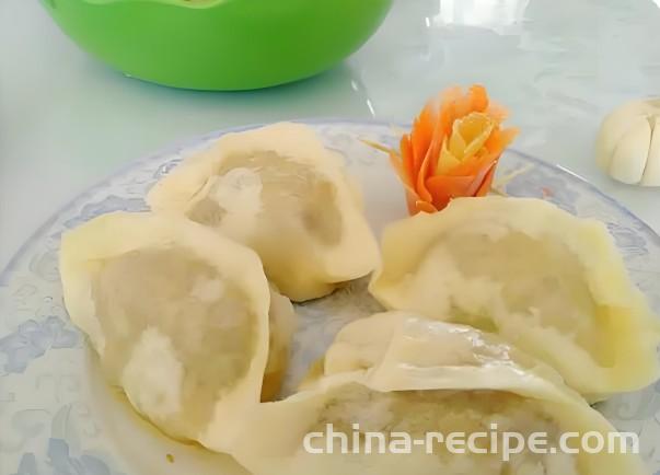 Steamed dumplings Stuffed with Spare Ribs and pickled Chinese cabbage