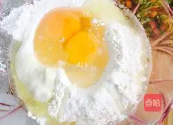 尖椒鸡蛋饼的做法图解1