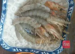金丝缠腰大虾的做法图解4