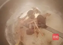 牛肉茶树菇的做法图解4