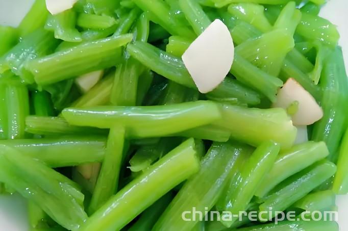 The method of stir frying pumpkin vine
