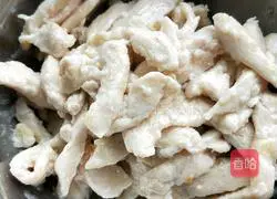麻辣鸡胸肉的做法图解3