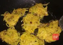 炸南瓜饼的做法图解6