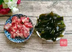 海带炖排骨（红烧版）的做法图解1