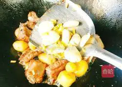 小土豆焖排骨的做法图解4