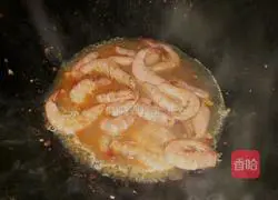 蒜蓉辣椒爆炒虾的做法图解4