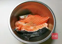 花椒三文鱼骨的做法图解5