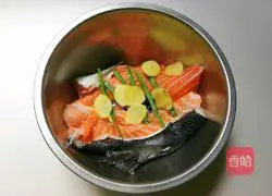 花椒三文鱼骨的做法图解9