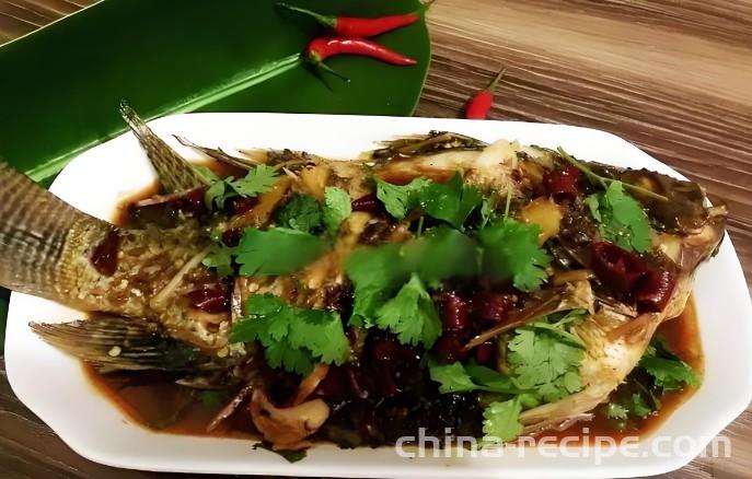 The recipe for braised Fushou fish