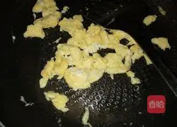 胡萝卜丝炒鸡蛋的做法图解4