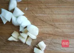 鸡胸肉炖土豆干的做法图解3