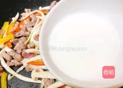 海鲜菇炒肉沫的做法图解7