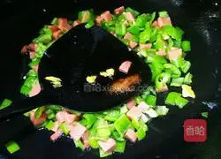 青椒火腿炒蛋的做法图解7
