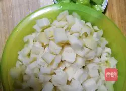 辣炒藕丁的做法图解2