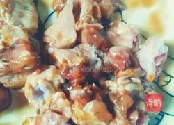 辣椒炒鸡翅丁的做法图解2